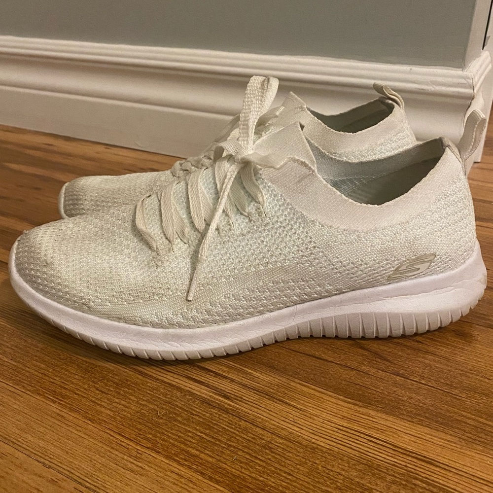 Skechers Sneakers - Picture 3 of 11
